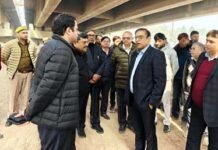 एक ही छत के नीचे शहर की धड़कन, तकनीक से बदली गाजियाबाद की तस्वीर
