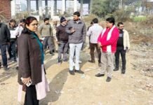 डासना-मसूरी मार्गों पर विकास को मिलेगी रफ्तार, सीडीओ अभिनव गोपाल ने किया स्थलीय निरीक्षण