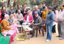 गाजियाबाद के कौशांबी में नए मतदाताओं को जोड़ने का अभियान तेज