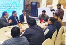 उद्योग और प्रशासन का आमना-सामना: संजीव कुमार गुप्ता ने विकास की राह में नए आयाम सुझाए