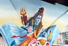 महाशिवरात्रि पर शिवमय हुआ गाजियाबाद, फ्लाईओवर के पिलरों पर सजे 12 ज्योतिर्लिंग