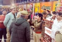 महाशिवरात्रि पर दूधेश्वर धाम में उमड़ा आस्था का सागर, एसीपी उपासना पाण्डेय की मुस्तैदी बनी सुरक्षा की ढाल