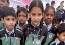 रोज बेल पब्लिक स्कूल में सजी प्रतिभा की प्रदर्शनी, नन्हे वैज्ञानिकों ने बिखेरा ज्ञान का रंग