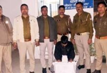रात के अंधेरे में बेच रहा था हरियाणा की शराब, आबकारी विभाग की टीम ने दबोचा