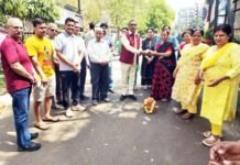 कौशांबी ए-ब्लॉक में सड़क निर्माण कार्य का शुभारंभ, पार्षद निधि से होगा विकास