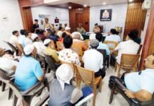 ईद से पहले प्रशासन अलर्ट, एसीपी उपासना पाण्डेय ने की पीस कमेटी बैठक