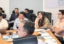 जेवर एयरपोर्ट लोकार्पण को ऐतिहासिक बनाने की तैयारी, मंडलायुक्त बोले…हर व्यवस्था हो ‘वर्ल्ड क्लास’, नहीं चलेगी कोई लापरवाही