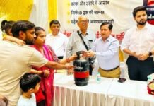 गाजियाबाद में गरीब और प्रवासी परिवारों को आधार कार्ड पर मिलेगा तुरंत गैस कनेक्शन, छोटू गैस सिलेंडर बना श्रमिकों के लिए सहारा