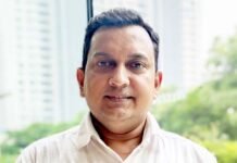 पीठ पर बचपन, रात की सड़कों पर दौड़ती ममता, मेहनत से लिखती तकदीर