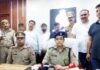 गाजियाबाद में कोख के कातिलों का काला साम्राज्य ध्वस्त, चलती कार में अल्ट्रासाउंड मशीन से कर रहे थे अवैध भ्रूण लिंग की जांच