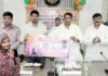रसोइयों को सरकार की सौगात, मानदेय बढ़कर हुआ तीन हजार; कैशलेस कार्ड से मिलेगी इलाज की सुविधा