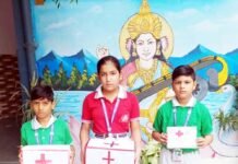 रचनात्मकता के साथ जीवनरक्षक सीख, कैंब्रिज पब्लिक स्कूल के विद्यार्थियों ने बनाया प्राथमिक उपचार बॉक्स