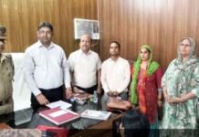 डीएम रविंद्र कुमार मॉंदड़ की ‘तत्काल कार्रवाई’ ने बदल दी महिला की तस्वीर, शिकायत के अगले दिन मिला अपना मकान