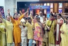 हनुमान अंश फिल्म के दौरान भक्तिमय हुआ ईडीएम मॉल, गूंजे जय श्रीराम और जय हनुमान के जयकारे