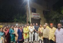 दीपावली से पहले रोशन हुआ कौशांबी, 16 नए स्ट्रीट लाइट खंभों से जगमगाएंगे रास्ते