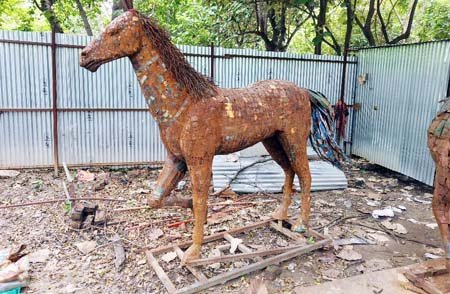 nigam-Waste-to- Art (3)