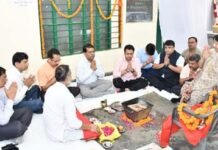 नेहरू नगर में गूंजा दीनदयाल का संदेश, महापौर-नगर आयुक्त ने किया नमन