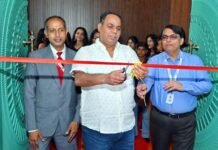 एचआईएमटी में फ्रेशर्स पार्टी में अनिल और नेहा चौधरी बने मिस्टर-मिस फ्रेशर, वंशिका और नितिन को फेयरवेल का खिताब